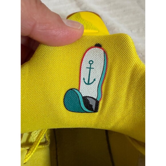Nike Kyrie 5 Spongebob Squarepants Yellow Basketball Sneakers Mens Size USA 11